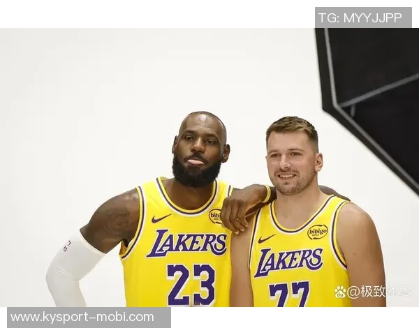 雷迪克分析老詹与卢卡的独特风格小里复出后需调整球权分配问题